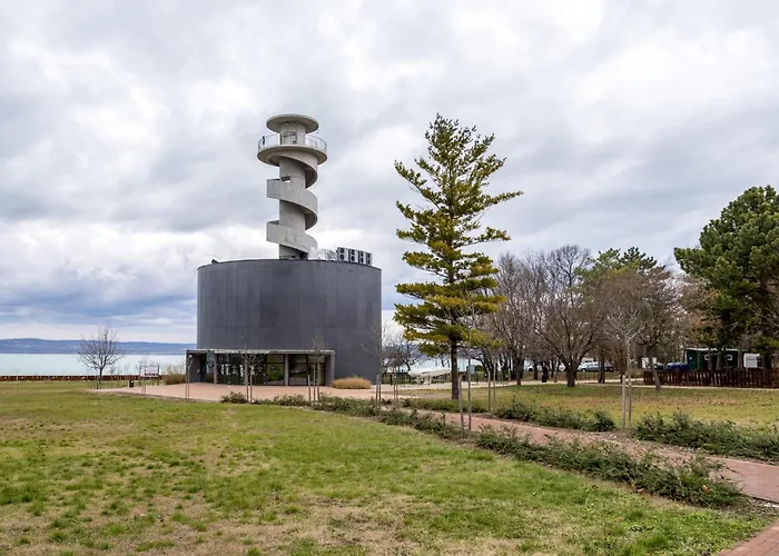 In - Balaton 42695 דירה *